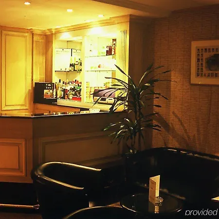 Hotel Monceau Wagram Parigi